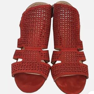 Vince Camuto Esten Women’s Dress Shoe Perforated Sandal 8 Cherry Red Leather